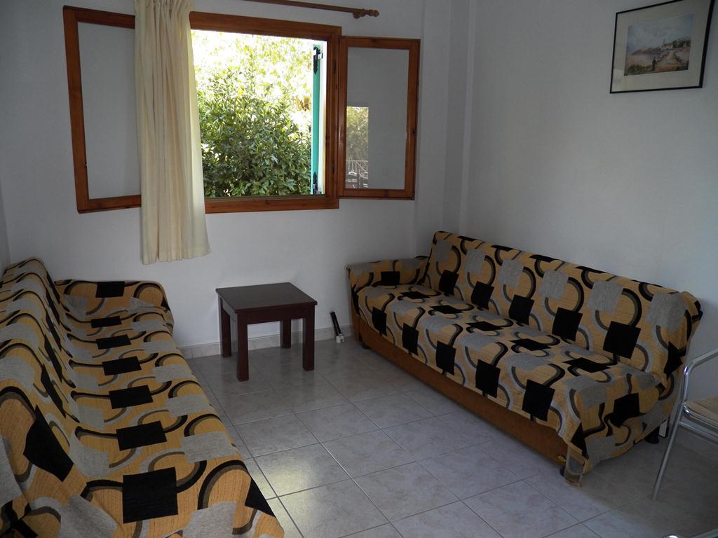 Villa Marina Ipsos Phòng bức ảnh