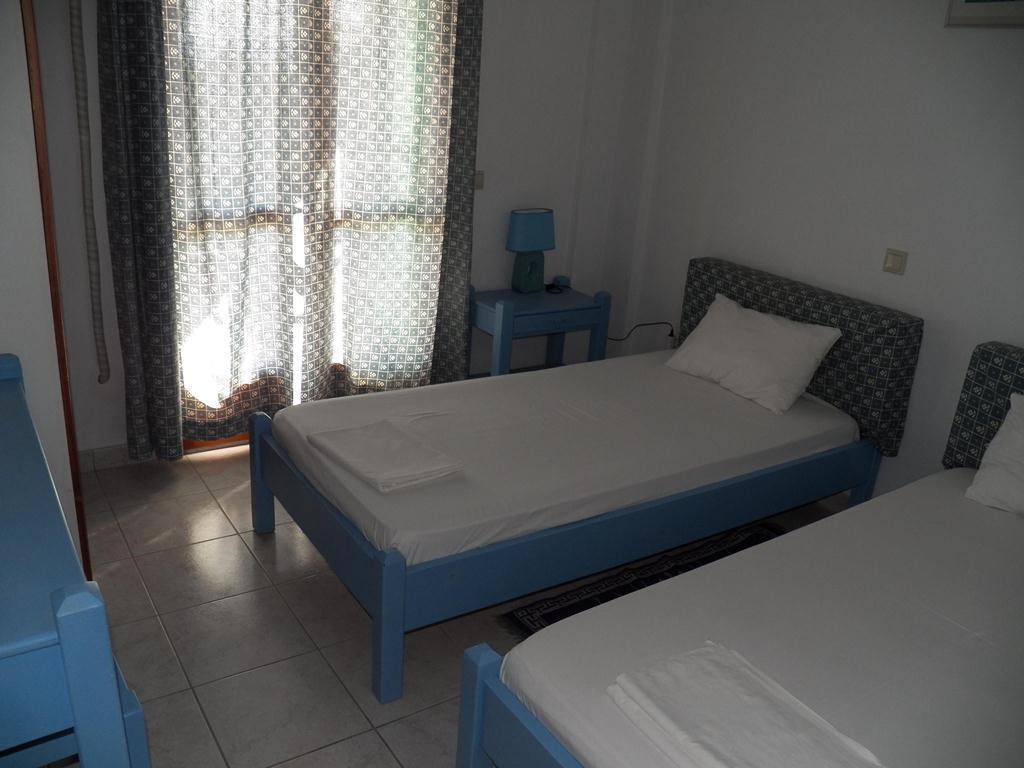 Villa Marina Ipsos Phòng bức ảnh